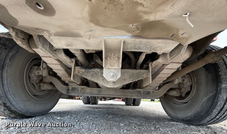 image for item EU2199 Cargotec 4X2 yard truck