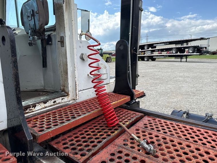 image for item EU2199 Cargotec 4X2 yard truck