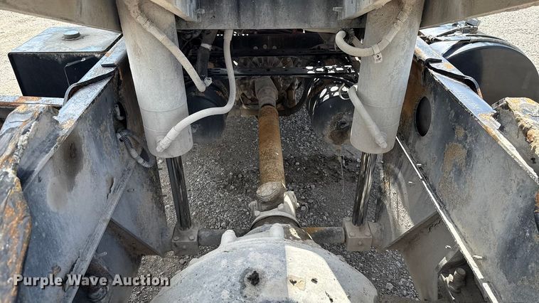 image for item EU2199 Cargotec 4X2 yard truck