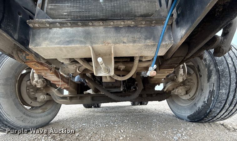 image for item EU2200 Ottawa 30 yard truck