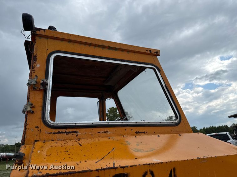 image for item EU2200 Ottawa 30 yard truck