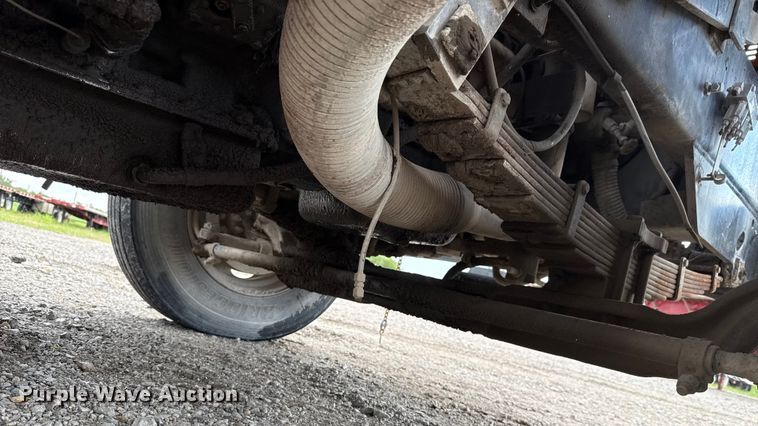 image for item EU2200 Ottawa 30 yard truck