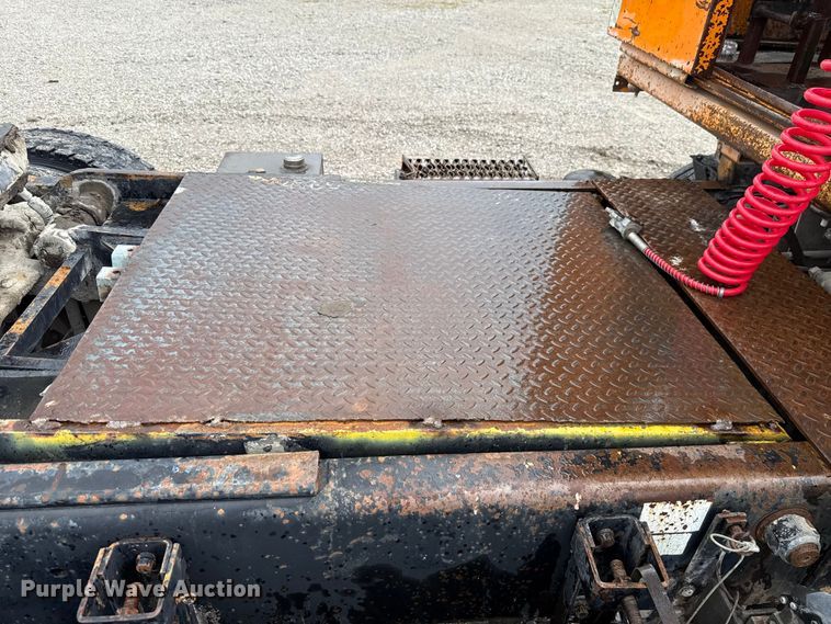 image for item EU2200 Ottawa 30 yard truck