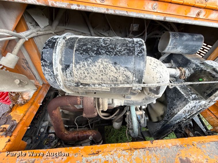 image for item EU2200 Ottawa 30 yard truck