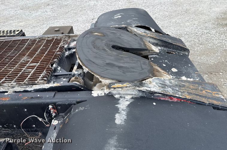 image for item EU2201 1999 Ottawa 30 yard truck