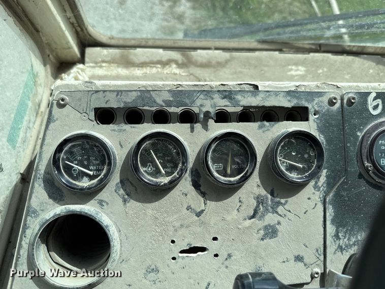 image for item EU2201 1999 Ottawa 30 yard truck