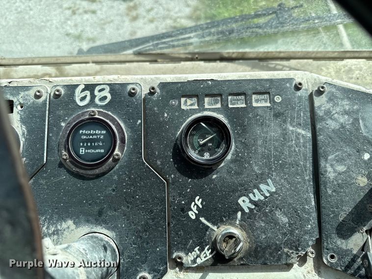 image for item EU2201 1999 Ottawa 30 yard truck