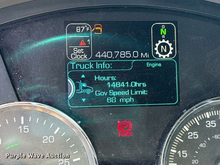 image for item EU2207 2021 Kenworth T680 semi truck