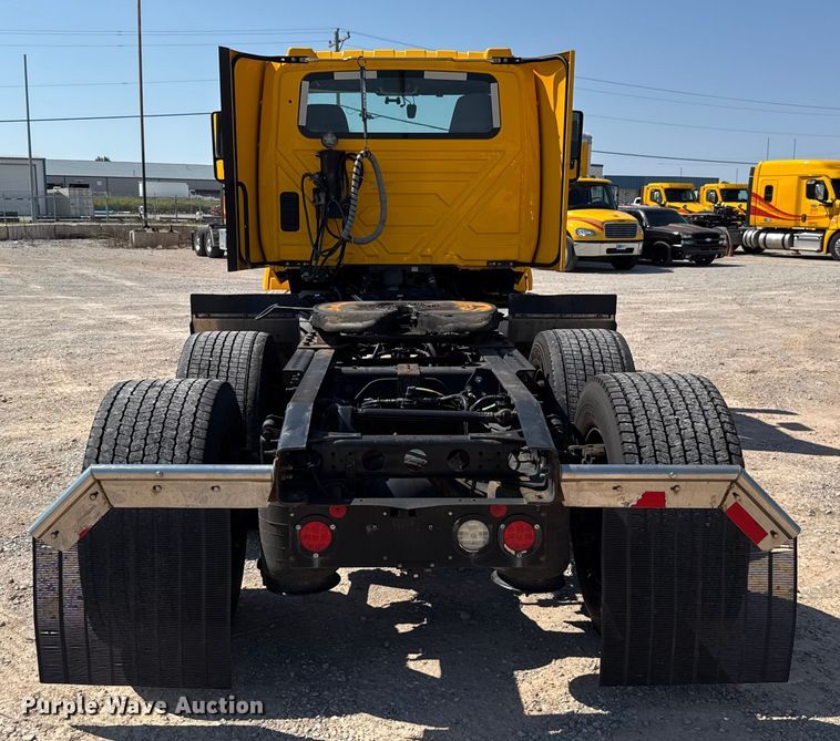 image for item EU2208 2021 International LT625 semi truck