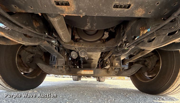 image for item EU2208 2021 International LT625 semi truck