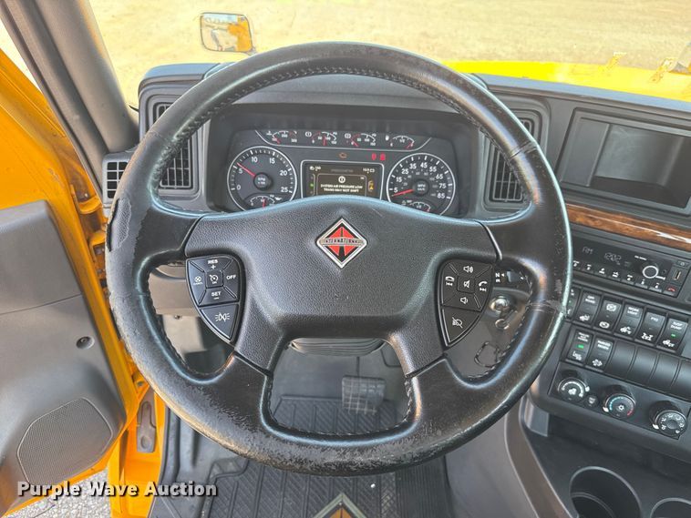 image for item EU2208 2021 International LT625 semi truck