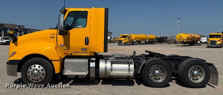 image for item EU2209 2021 International LT625 semi truck