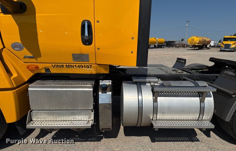 image for item EU2209 2021 International LT625 semi truck