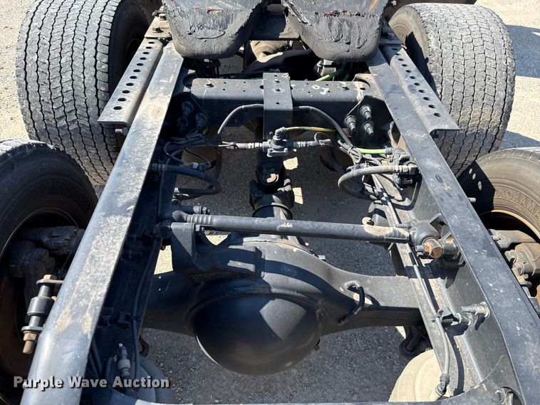 image for item EU2209 2021 International LT625 semi truck