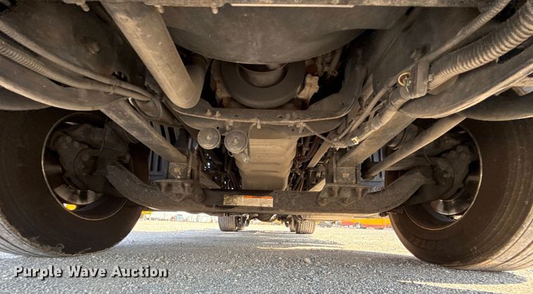 image for item EU2210 2021 International LT625 semi truck