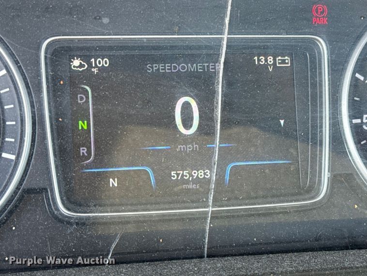 image for item EU2210 2021 International LT625 semi truck