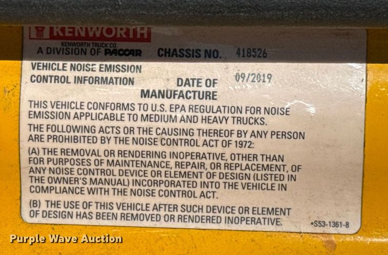 image for item EU2211 2020 Kenworth T680 semi truck