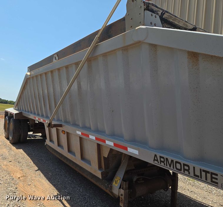 image for item EU3569 2014 Armor Lite SBD-40 bottom dump trailer