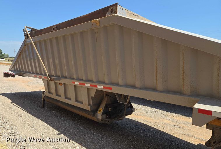 image for item EU3569 2014 Armor Lite SBD-40 bottom dump trailer