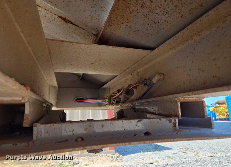 image for item EU3569 2014 Armor Lite SBD-40 bottom dump trailer