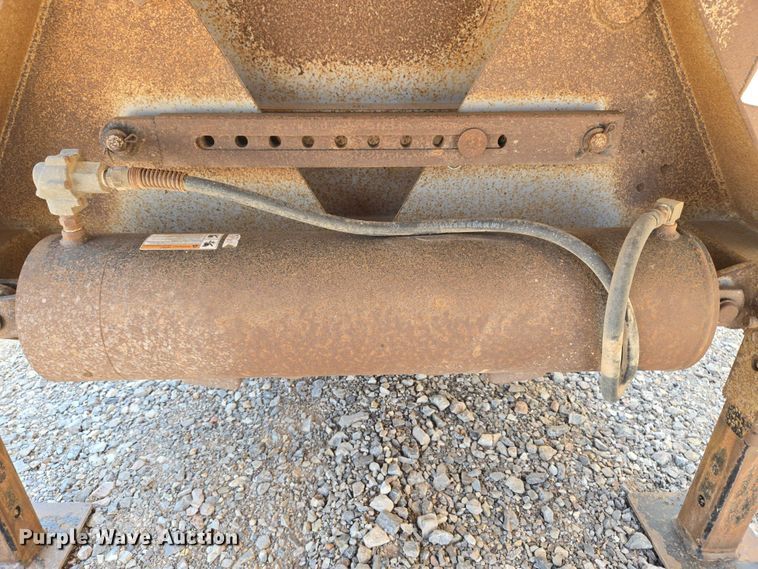 image for item EU3569 2014 Armor Lite SBD-40 bottom dump trailer