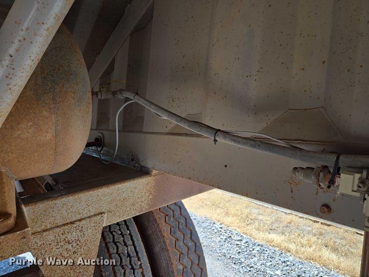 image for item EU3569 2014 Armor Lite SBD-40 bottom dump trailer