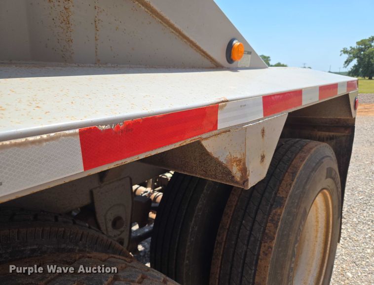 image for item EU3569 2014 Armor Lite SBD-40 bottom dump trailer