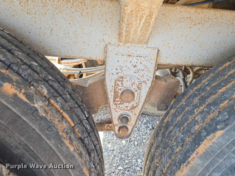 image for item EU3569 2014 Armor Lite SBD-40 bottom dump trailer