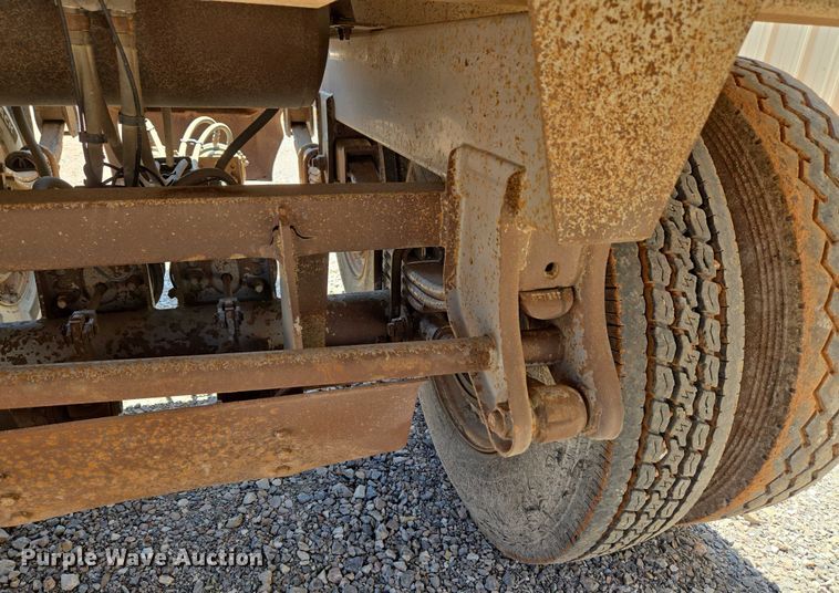 image for item EU3569 2014 Armor Lite SBD-40 bottom dump trailer