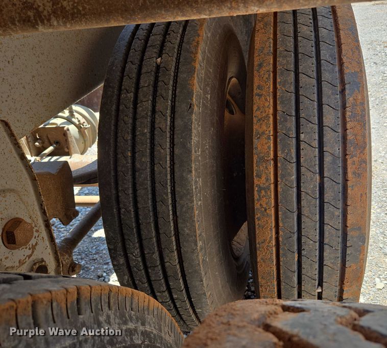 image for item EU3569 2014 Armor Lite SBD-40 bottom dump trailer