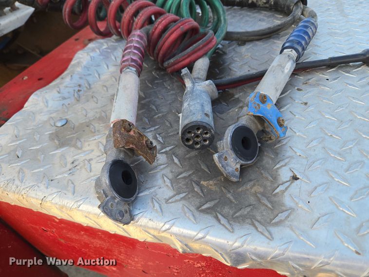 image for item EU3644 2007 Peterbilt 379 semi truck