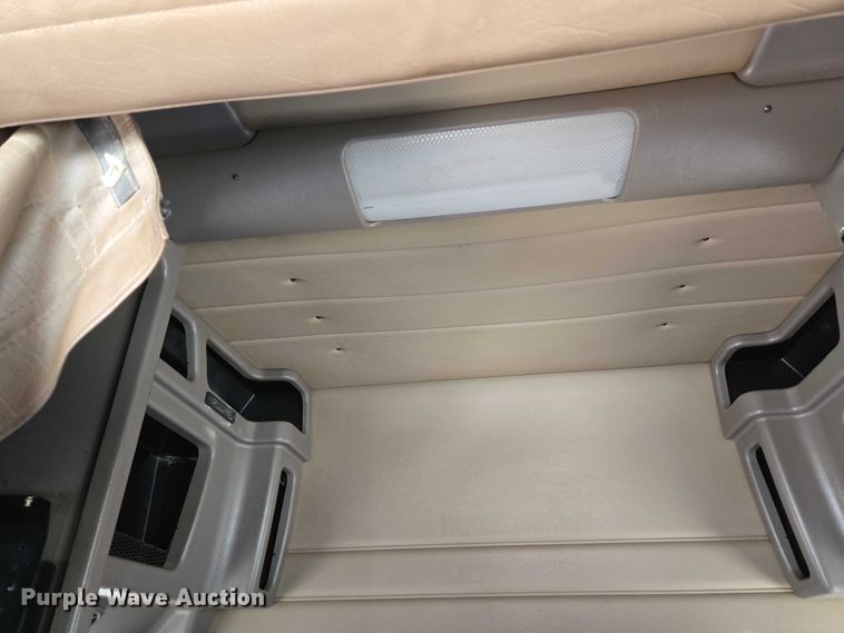 image for item EU3644 2007 Peterbilt 379 semi truck