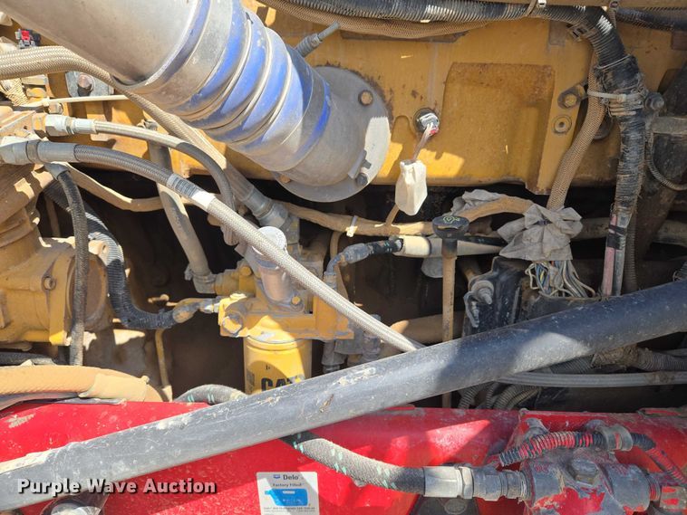 image for item EU3644 2007 Peterbilt 379 semi truck