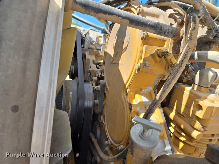 image for item EU3644 2007 Peterbilt 379 semi truck