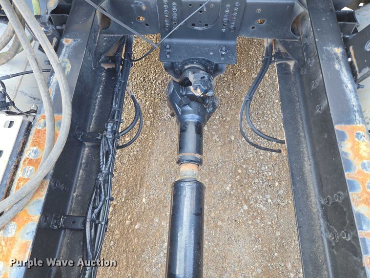 image for item EU3648 2015 Volvo VN semi truck