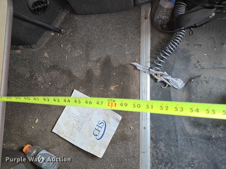 image for item EU3648 2015 Volvo VN semi truck