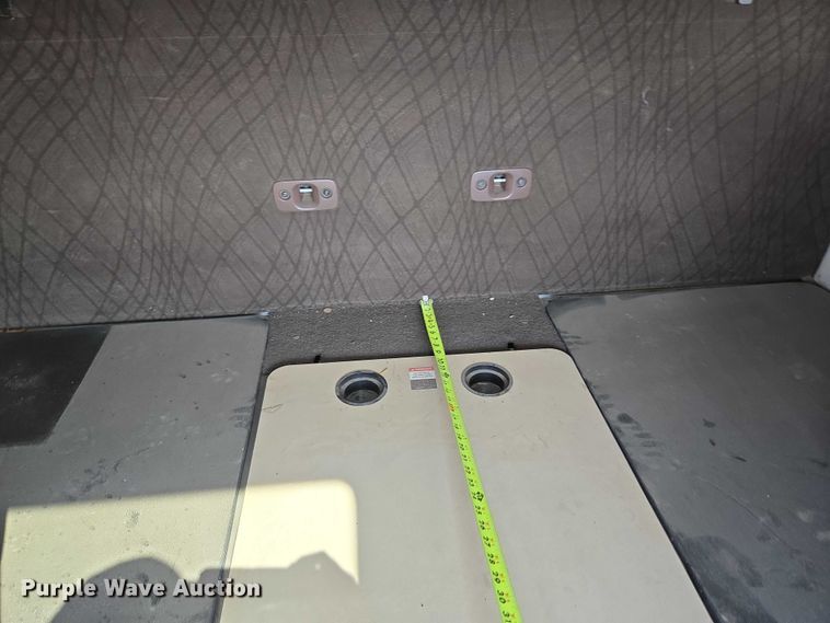 image for item EU3648 2015 Volvo VN semi truck