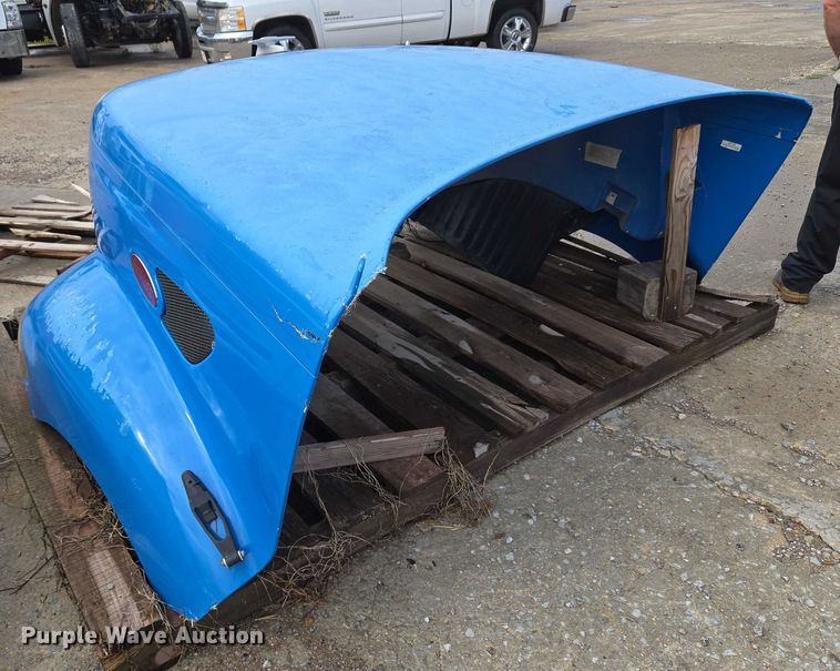 image for item EU3649 (3) semi truck hoods