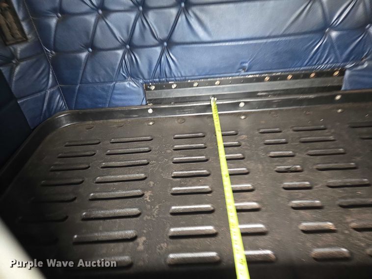 image for item EU3650 2008 Freightliner FLD132 semi truck