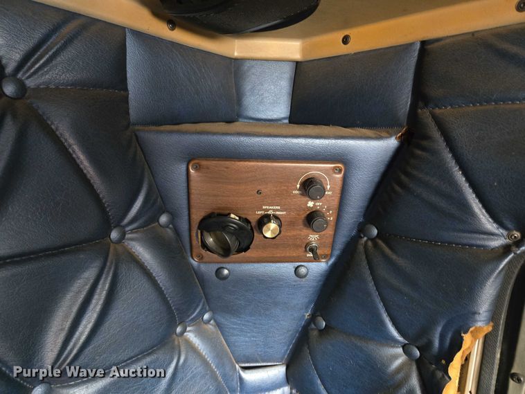 image for item EU3650 2008 Freightliner FLD132 semi truck