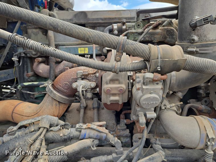 image for item EU3650 2008 Freightliner FLD132 semi truck