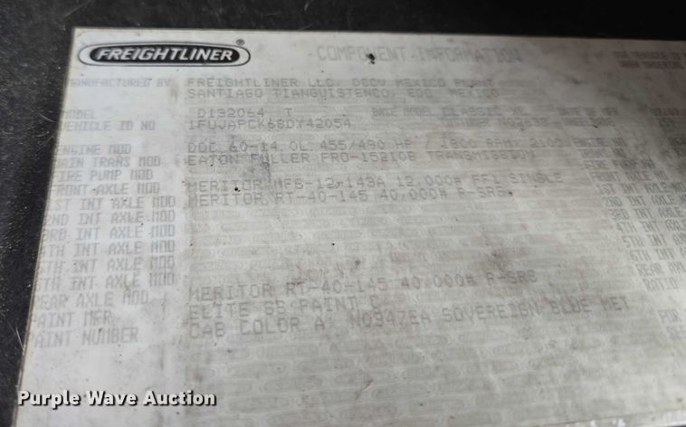 image for item EU3650 2008 Freightliner FLD132 semi truck