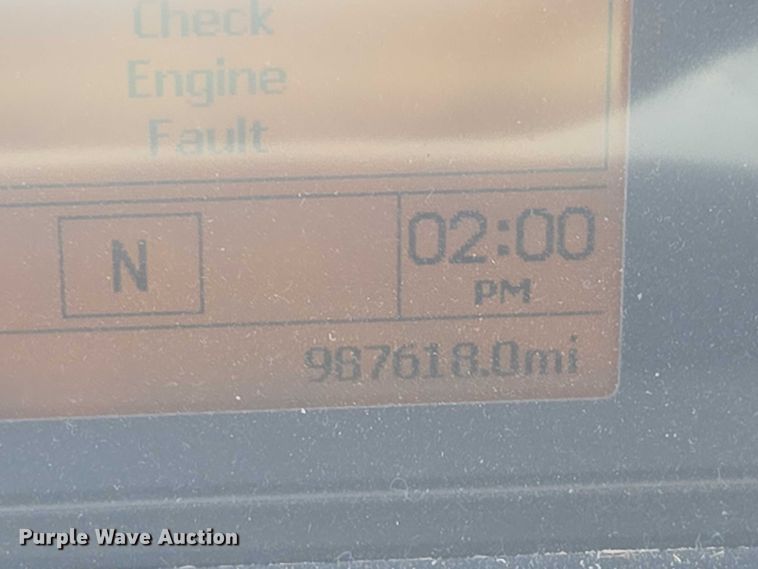 image for item EV1617 2007 Volvo VNL semi truck