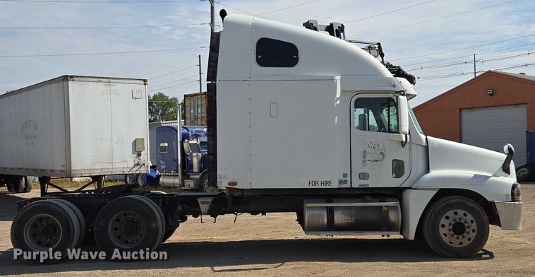CAMIóN CAMAROTE 1999 FREIGHTLINER