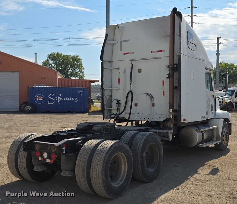 CAMIóN CAMAROTE 1999 FREIGHTLINER
