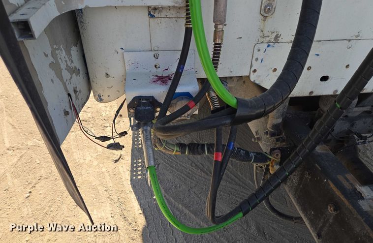 image for item EV1710 1999 Freightliner  Century Class semi truck