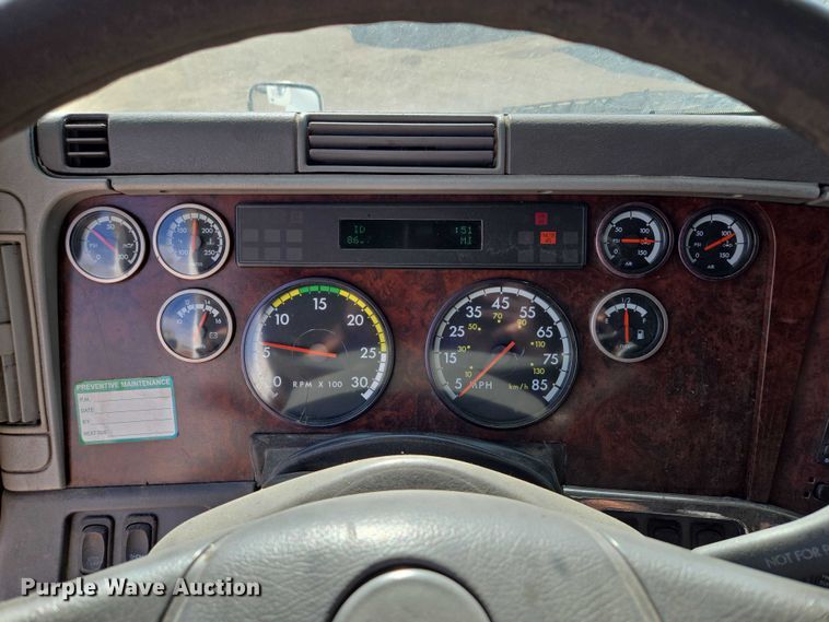 image for item EV1710 1999 Freightliner  Century Class semi truck