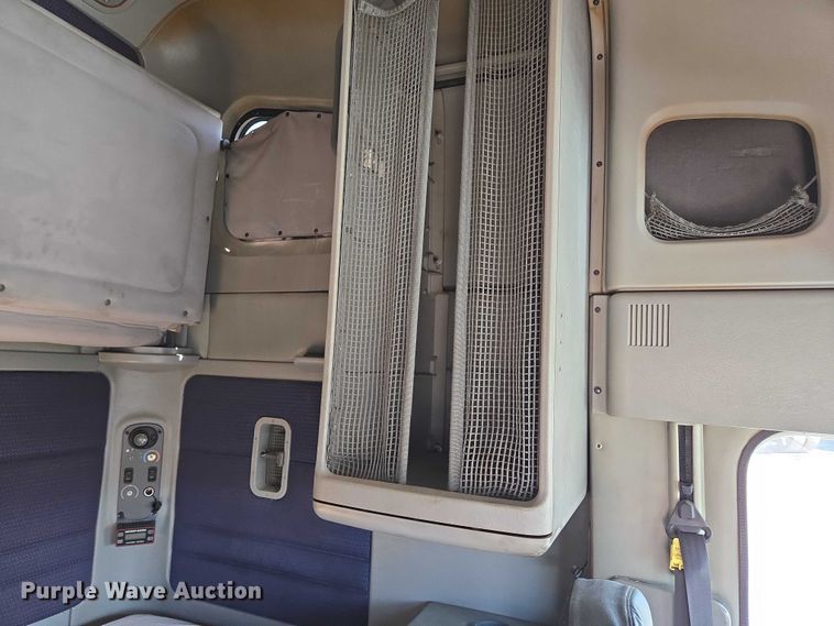 image for item EV1710 1999 Freightliner  Century Class semi truck