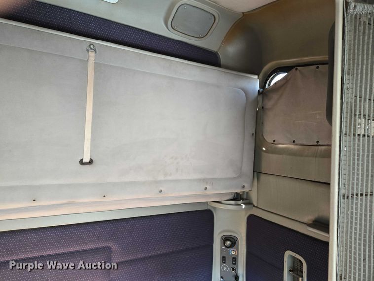 image for item EV1710 1999 Freightliner  Century Class semi truck