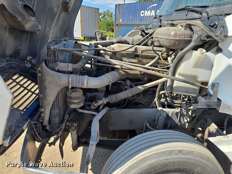 image for item EV1710 1999 Freightliner  Century Class semi truck